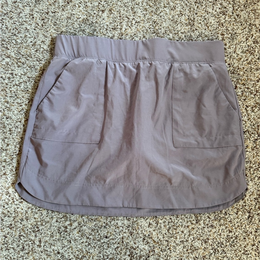 Peace and Pearls | Women's Gray Athletic Skort